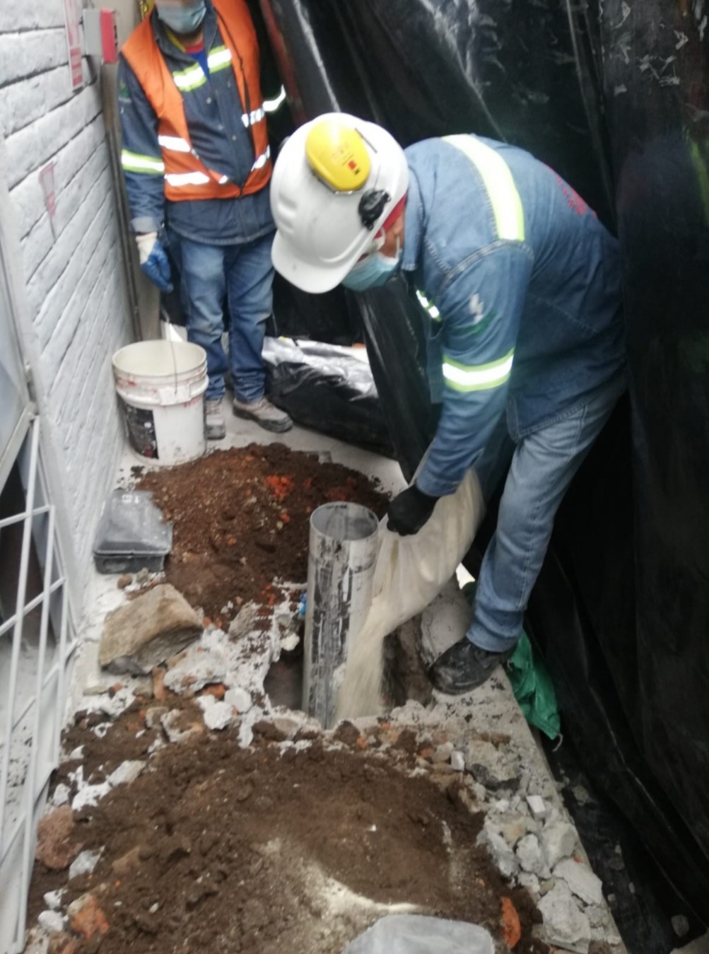 Instalación de sistema de puesta a tierra